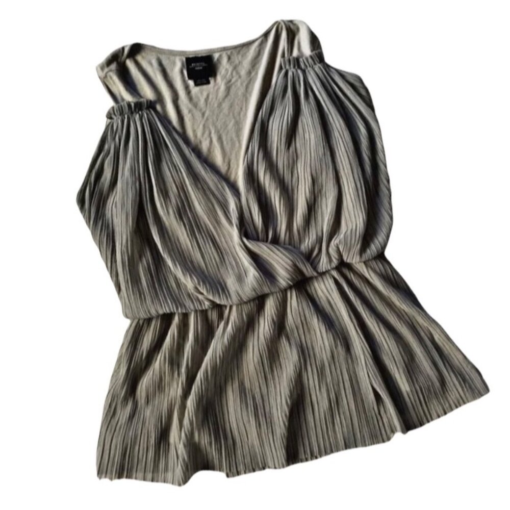 Deletta Anthropologie Sage Green Peplum Top M
